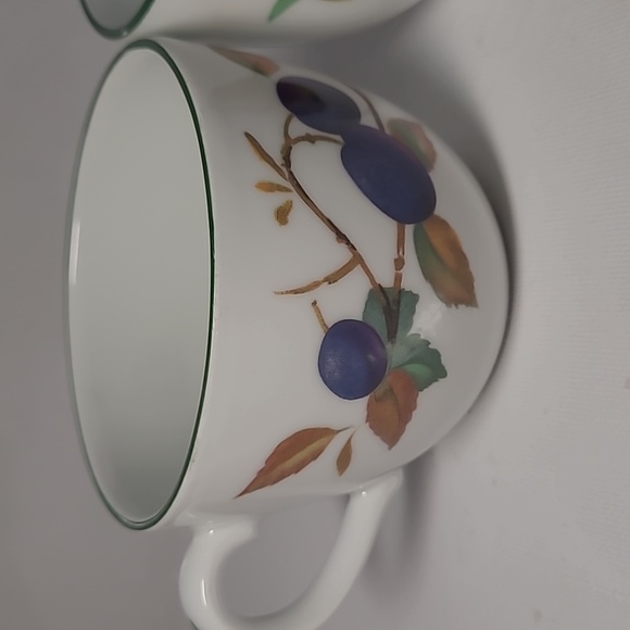 Royal worcester evesham vale coffeecup set of 2 made in England - Picture 2 of 8